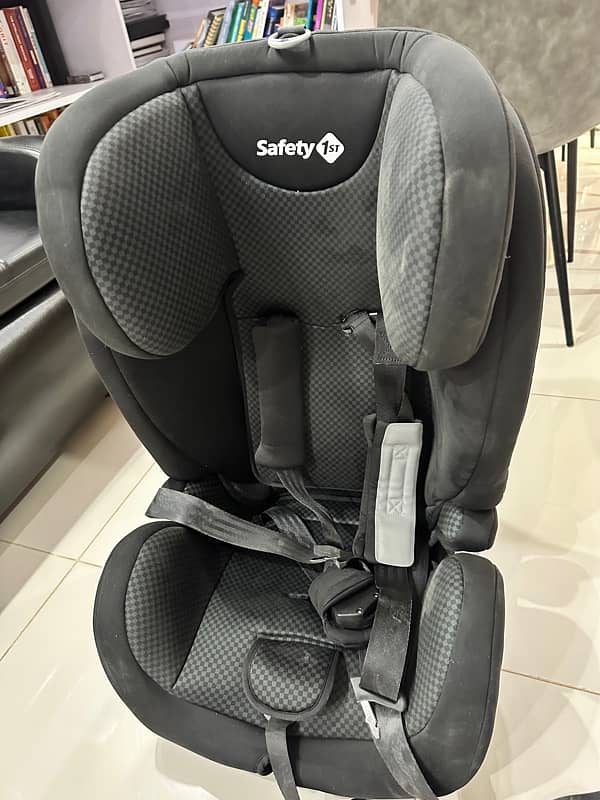 Baby swings, car child seat, cot, bath tub for sale in Islamabad 1