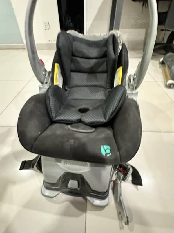 Baby swings, car child seat, cot, bath tub for sale in Islamabad 16