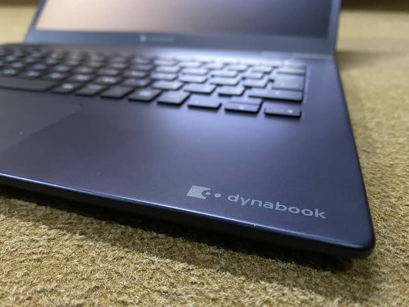 Toshiba DynaBook core i7 10th 9