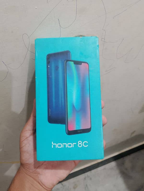 Honor 8c (3/32) 6