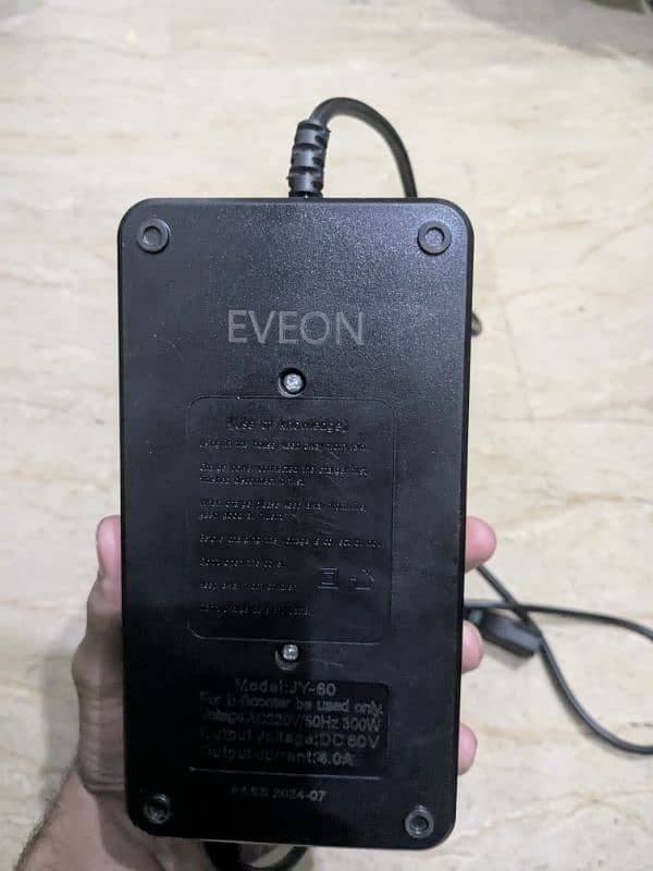 Eveon Electric Scooty Charger 4.0 A 60V 1