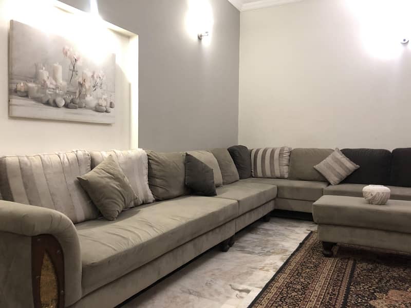 10 Marla Fully Furnished House Available For Rent 27