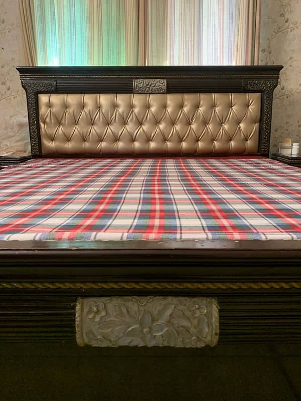 King size bed for sale 2