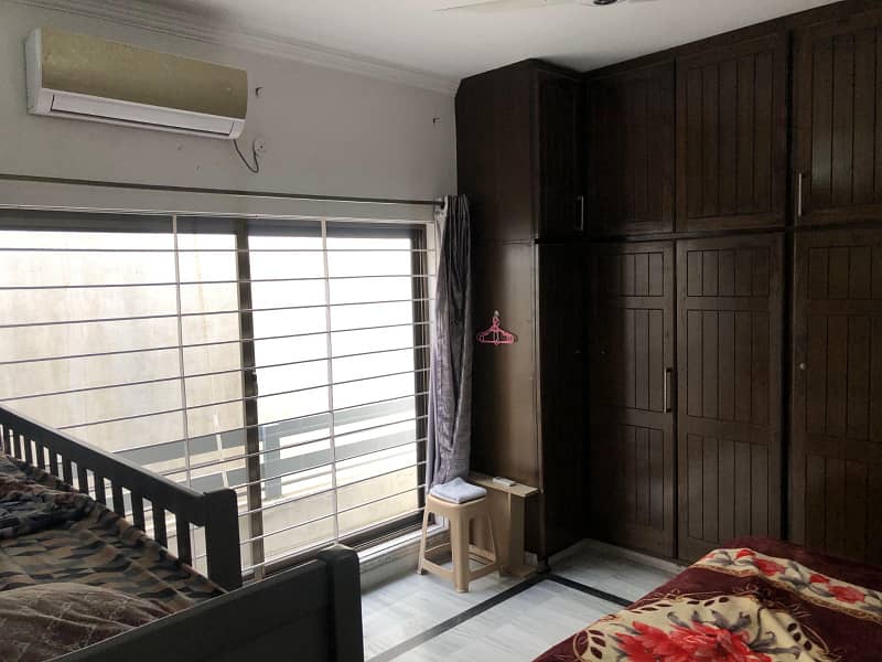 10 Marla Fully Furnished House Available For Rent 6