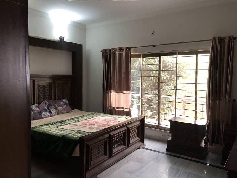 10 Marla Fully Furnished House Available For Rent 14