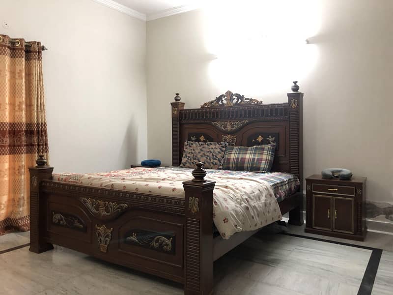 10 Marla Fully Furnished House Available For Rent 18