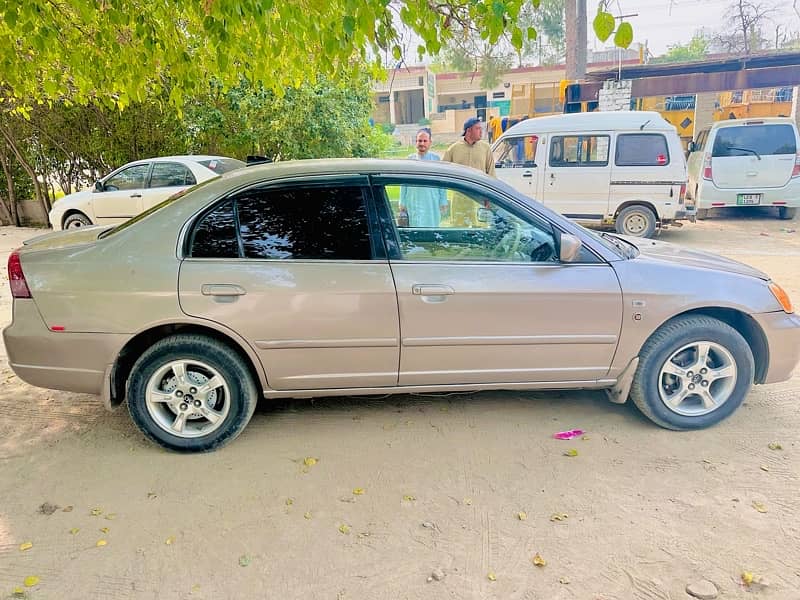 Honda Civic RS  ,,,,,,2003 Model Sunroof 3