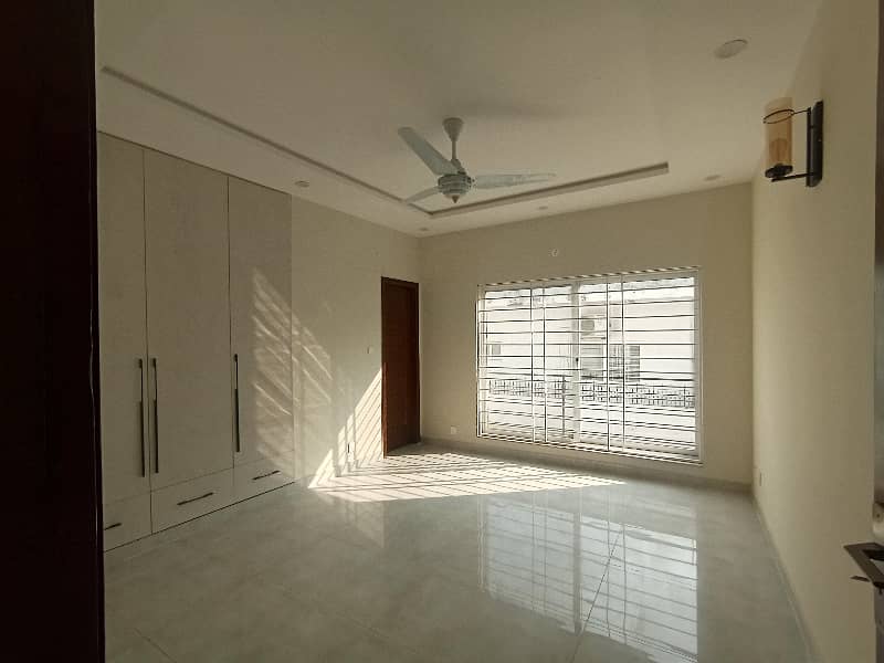 G-10.40x80 Barnd luxury Double story House available for sale ideal location tiles flooring 13