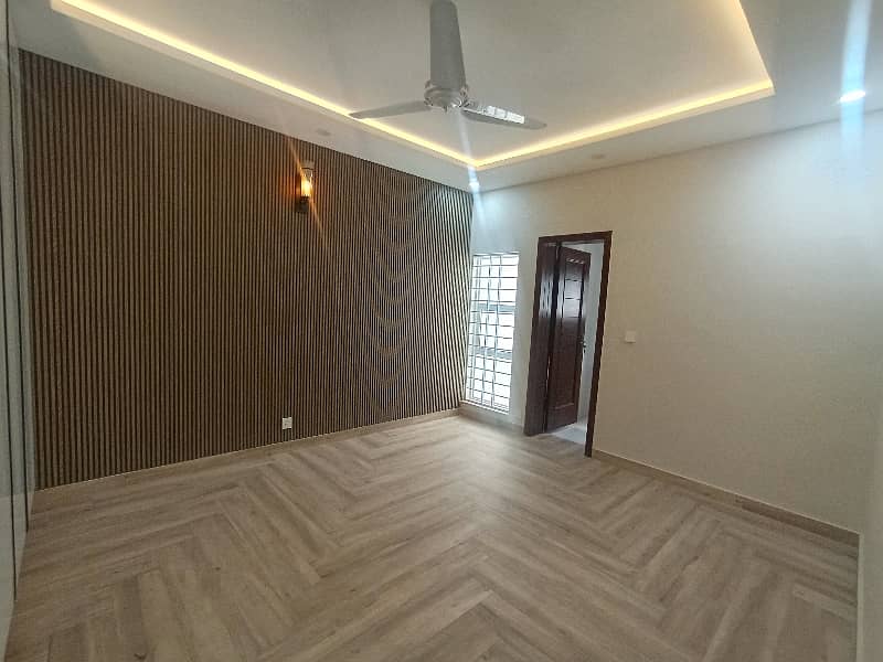 G-10.40x80 Barnd luxury Double story House available for sale ideal location tiles flooring 27