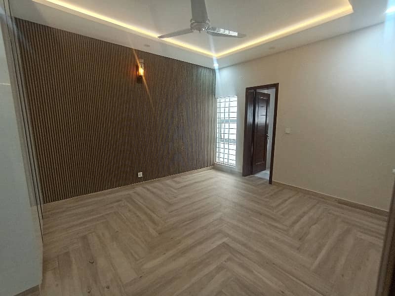 G-10.40x80 Barnd luxury Double story House available for sale ideal location tiles flooring 34