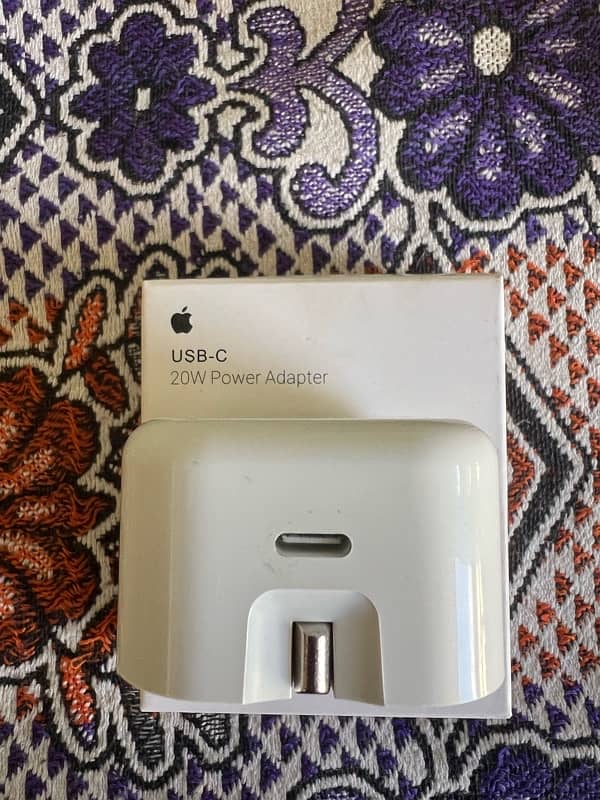 iphone 20 watt original charger. 3