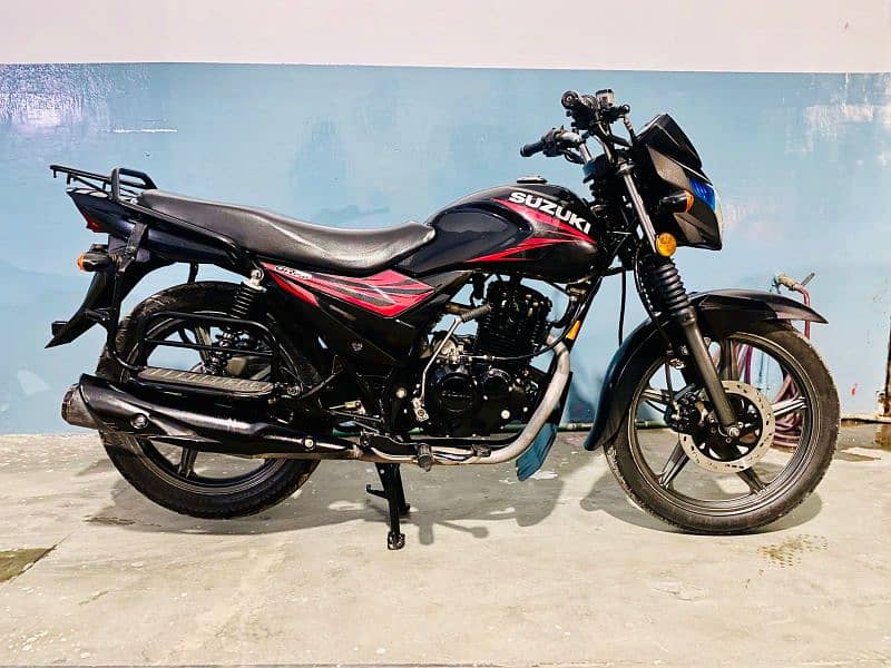 Suzuki GR 150 2