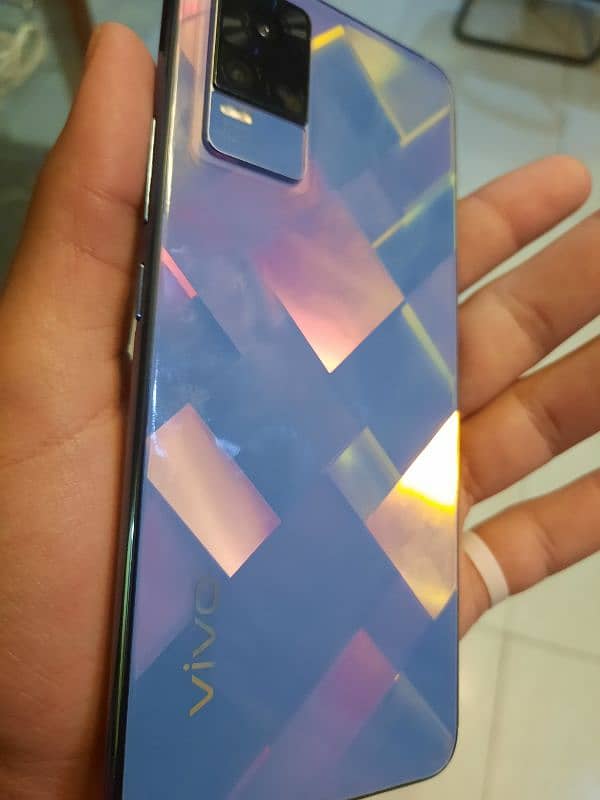 vivo V21e. 8+4 128 6