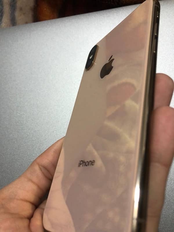 Iphone Xs 4