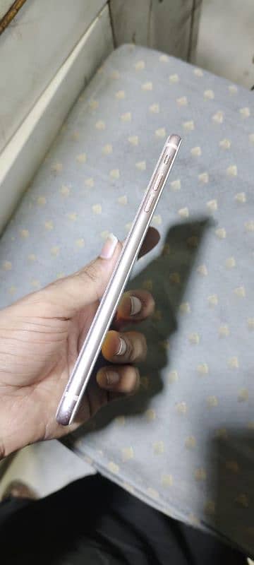 iphone 8 plus JV pta 64 GB all ok just panal change hy finger fall hy 3