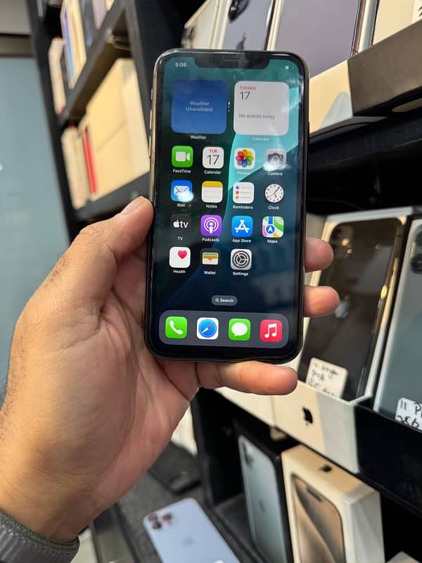 iPhone 11 64gb NON PTA FU 3