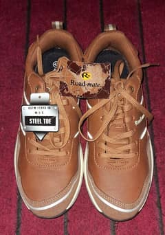 ROAD MATE ORIGNAL SAFETY SHOES SIZE 42