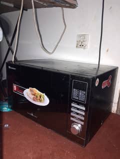 Microwave oven Just 3 Month Use Urgent sale