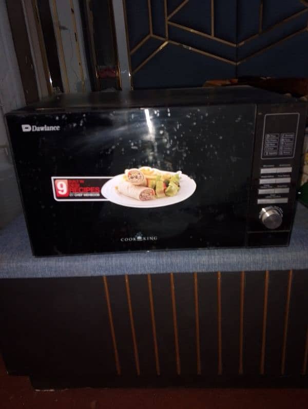 Microwave oven Just 3 Month Use Urgent sale 1