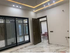 Brand New 10 Marla Beautiful & Lavish House for Sale