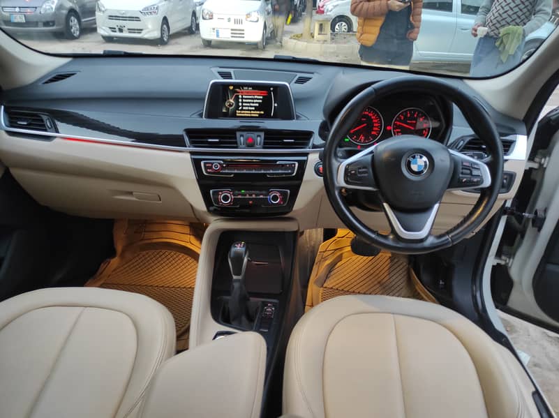 BMW X1 2017 X1 sDrive18i A/T 5