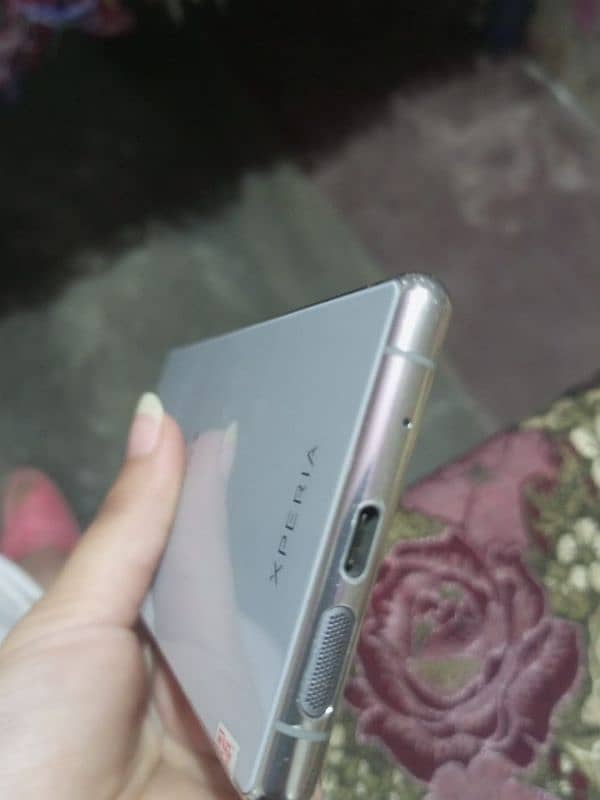 sony xperia 5 2month sim chlegi 0