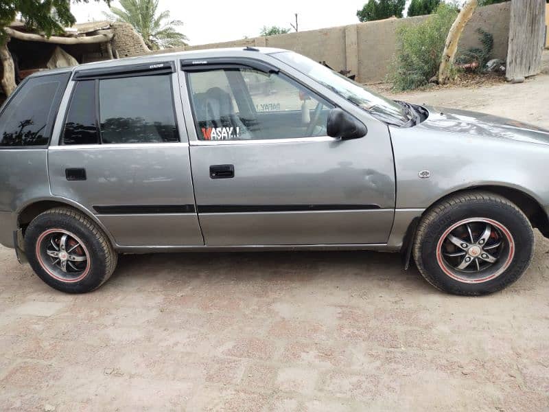 Suzuki Cultus VX 2013 2