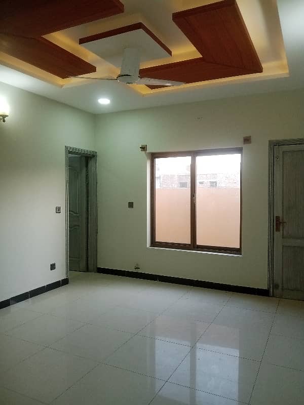 10 Marla Double Unit House For Sale 15