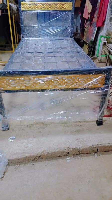 iron new fresh bed for sale with master paint 100% pure and strong 2