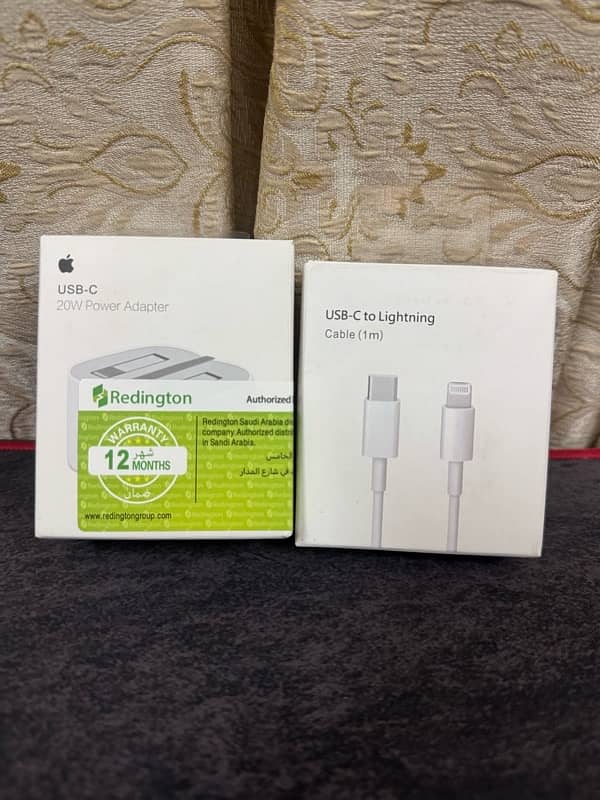 Apple Original 20W Charger & Cable 0