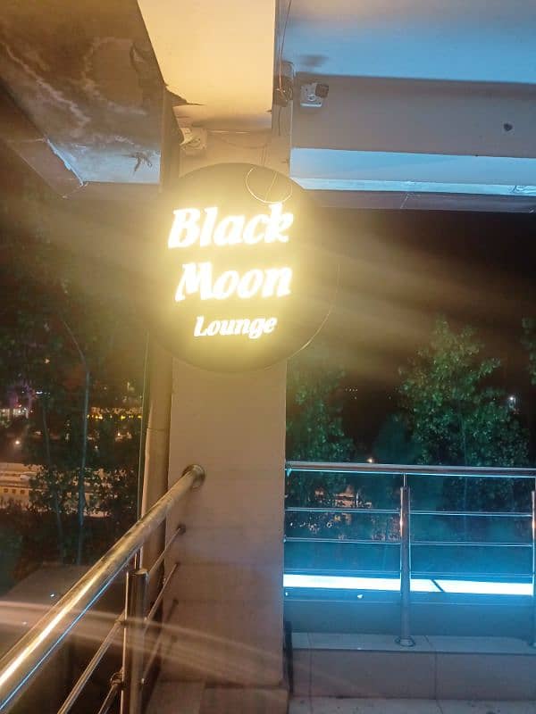 Black Moon Cafe and Lounge 5