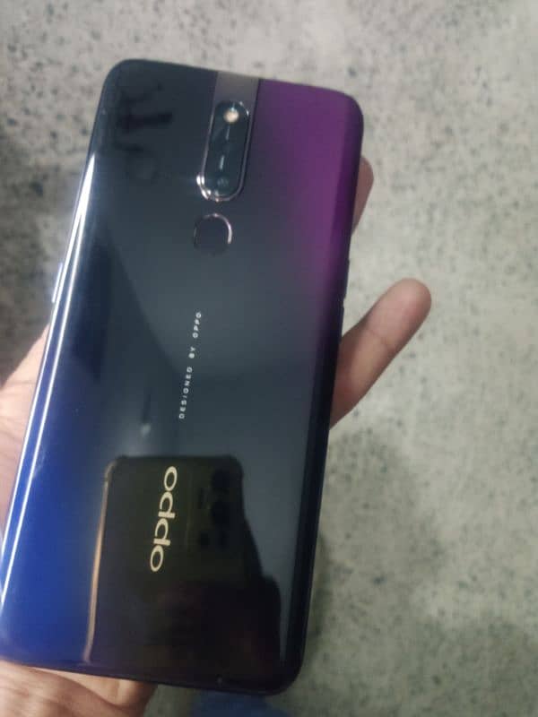 Oppo F11 pro 6/128gb 1