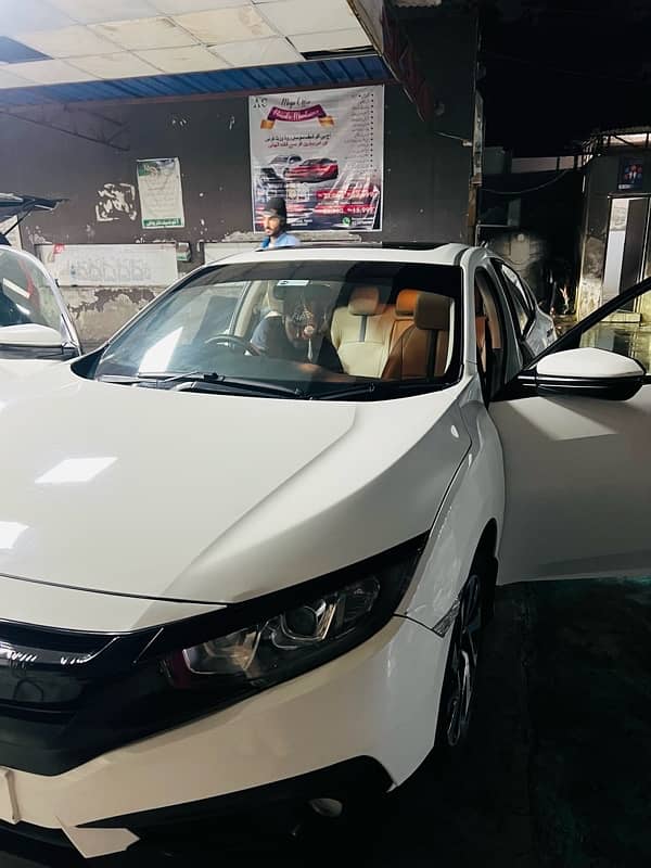 Honda Civic Oriel 2017 0