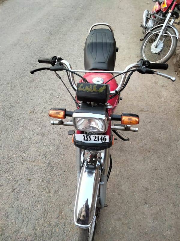 Honda 70cc good condition 2