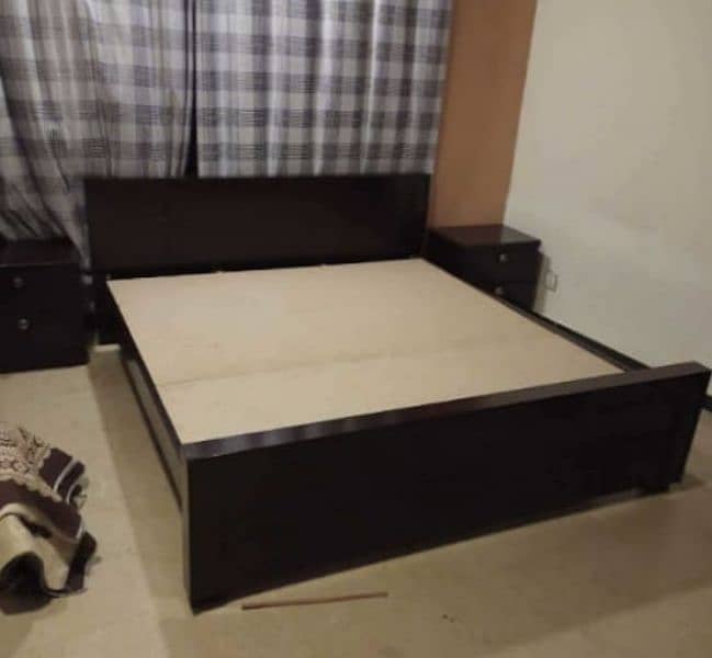 double beds available in full whole sale price 10