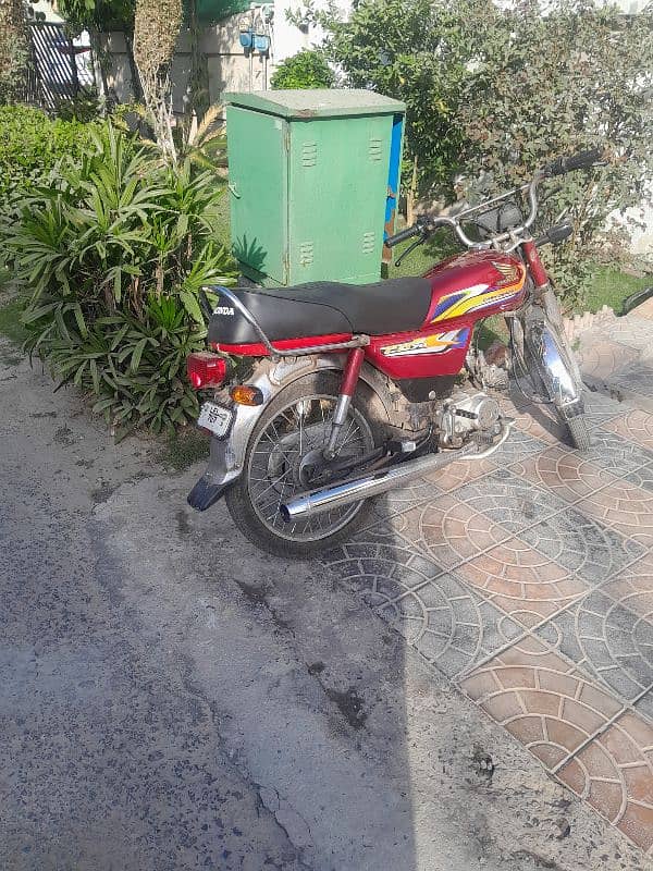 Honda CD 70 Rs. 75000/- 1