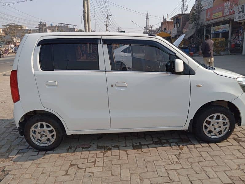 Suzuki Wagon R 2018 Manual 3