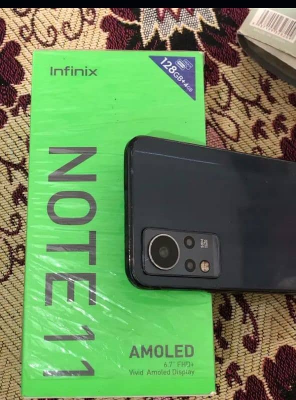 Infinix  Note 11 4+3.128 with box 10. by 10 condishion 0