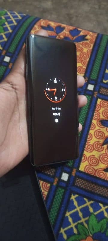 I'm selling my one plus 7t pro maclaren 0