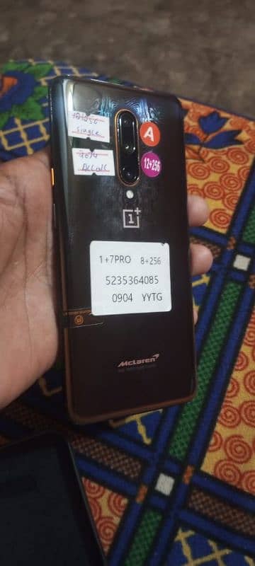 I'm selling my one plus 7t pro maclaren 2