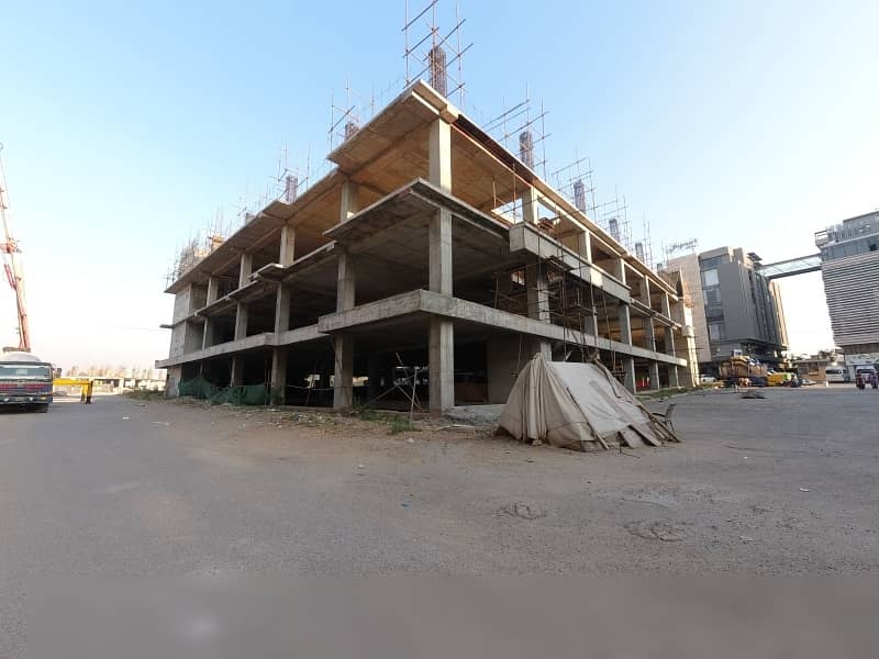 Flat 1053 Square Feet For sale In D-17 4