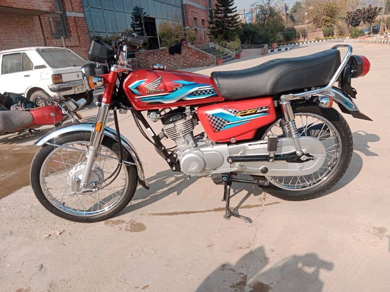 Honda CG 125 6