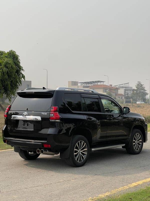 Toyota Prado 2019 3