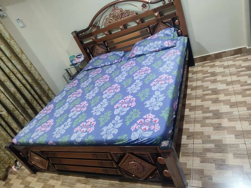 Double Bed with Mattress 2