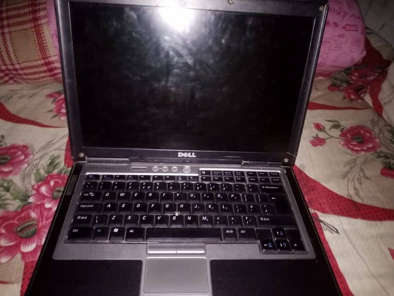 Dell D630 9