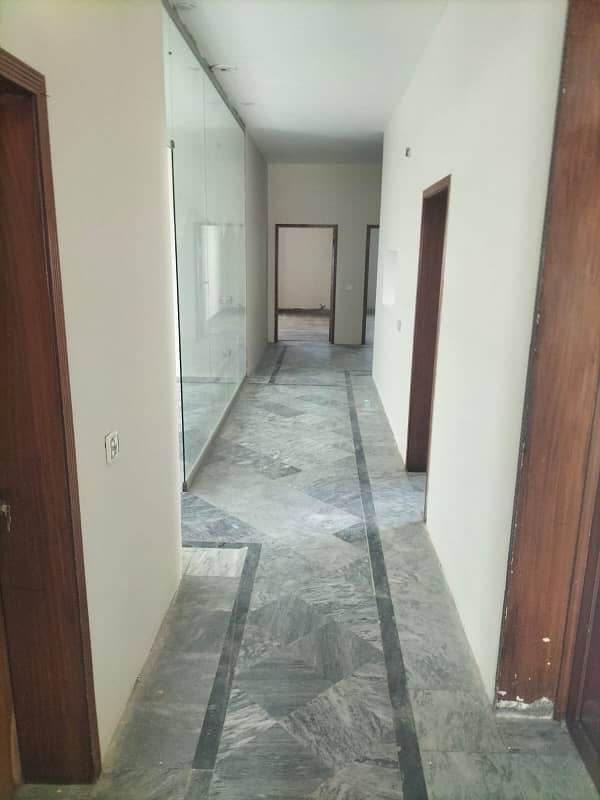 Kanal Lower Portion For Rent In Valencia Town Lahore 3