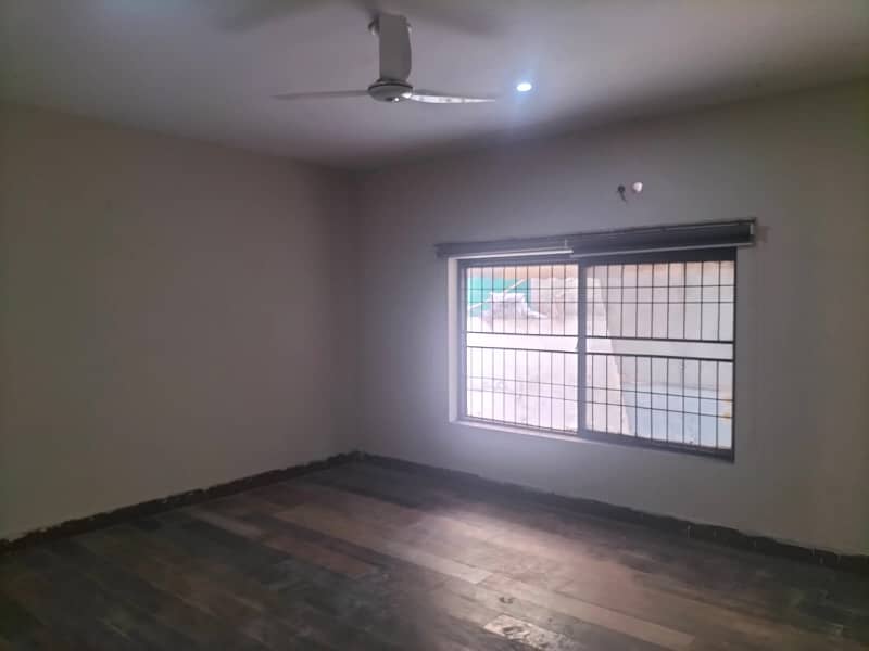 Kanal Lower Portion For Rent In Valencia Town Lahore 6