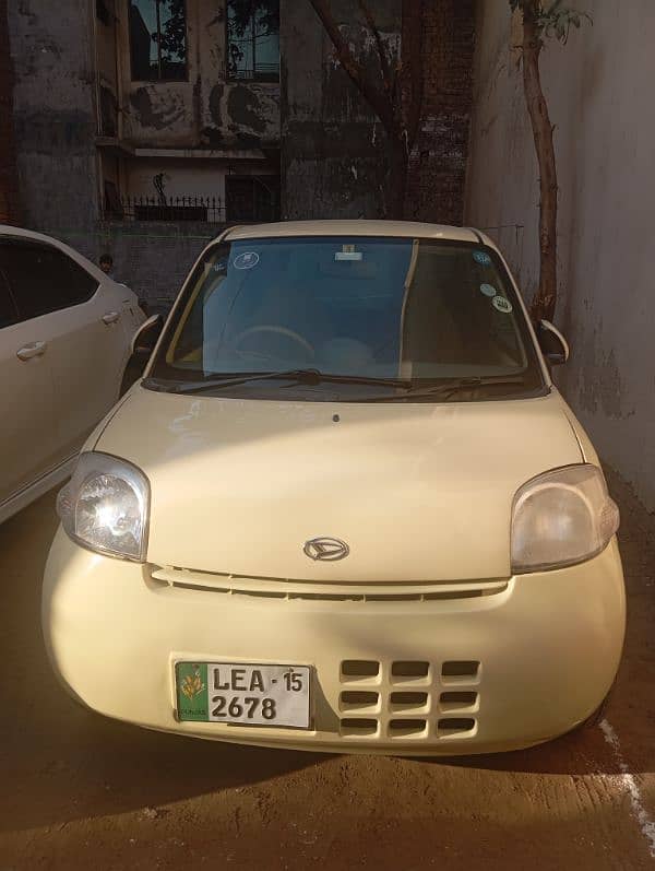 Daihatsu Esse 2012 8