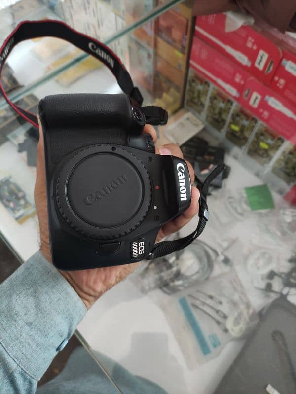 DSLR Canon 4000D brand new condition 10/10 3