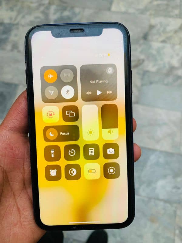 IPhone 11 3